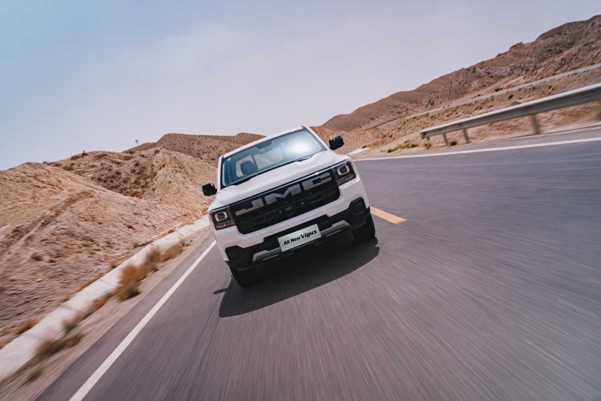 JMC Vigus Bakkie complemented by high-quality materials